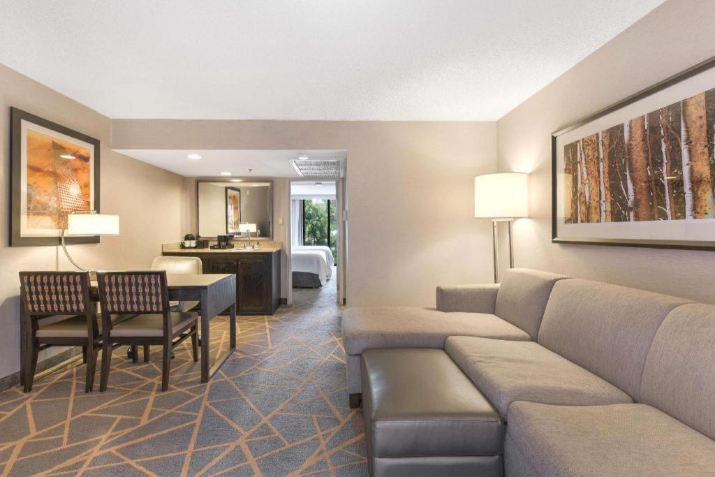 Embassy Suites By Hilton Denver Tech Center North Eksteriør billede